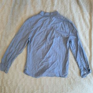 XS Gap light blue polka dot long sleeve button up